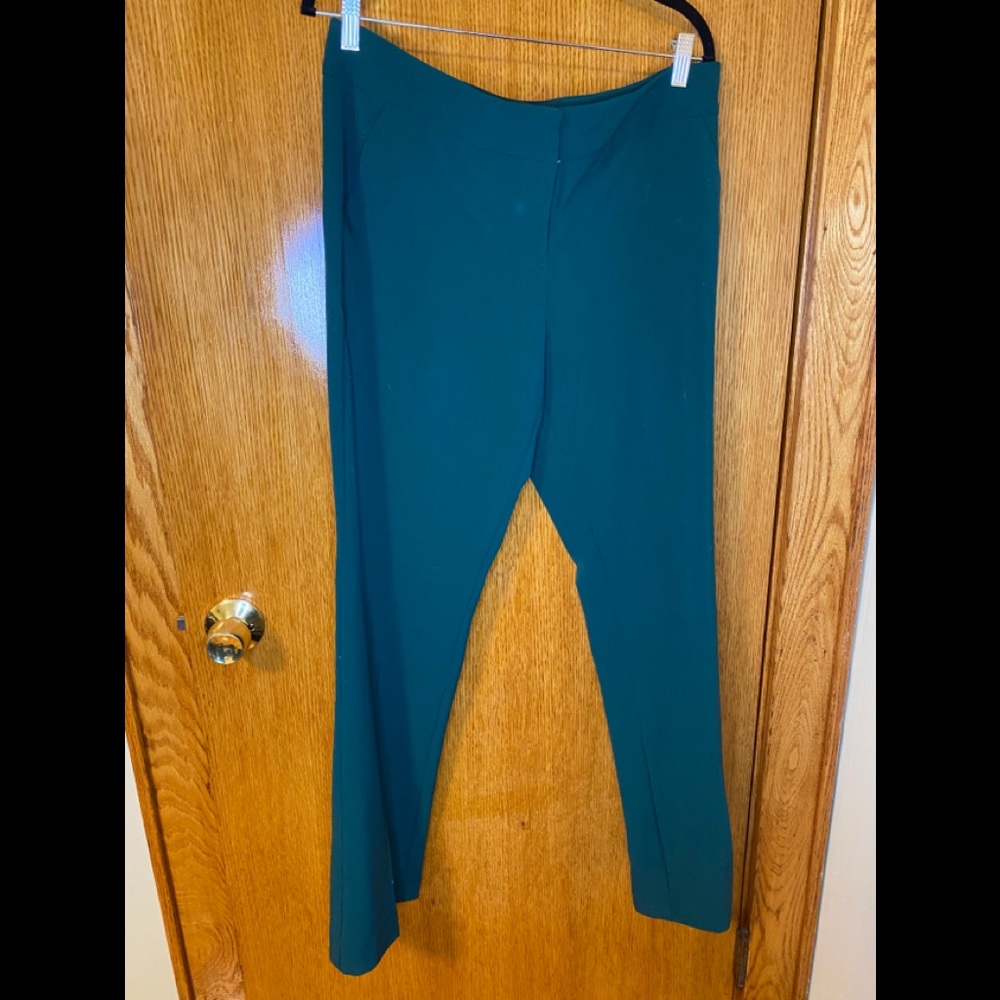 NY&Co Straight Leg Pant